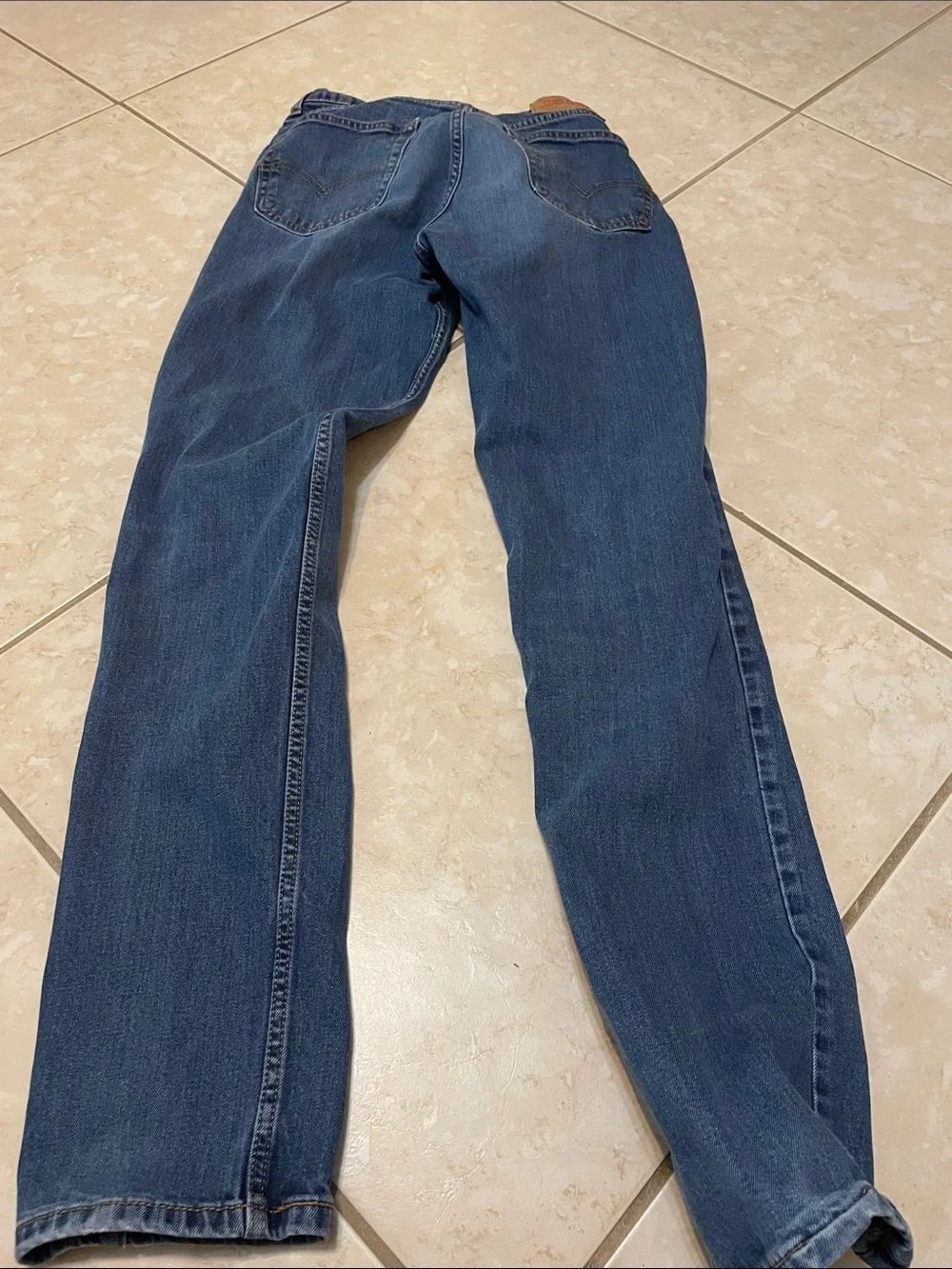 Levi's Relaxed Fit Jeans in Dark Blue Wash